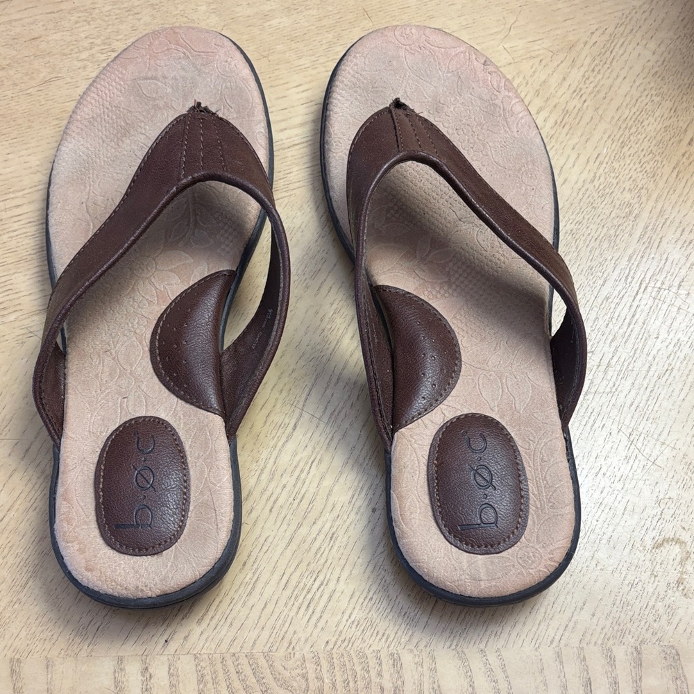 BOC Brown and Cream Flip Flops. Size 9M